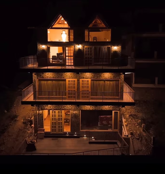 best homestay in Mukteshwar surrounded by nature and hills